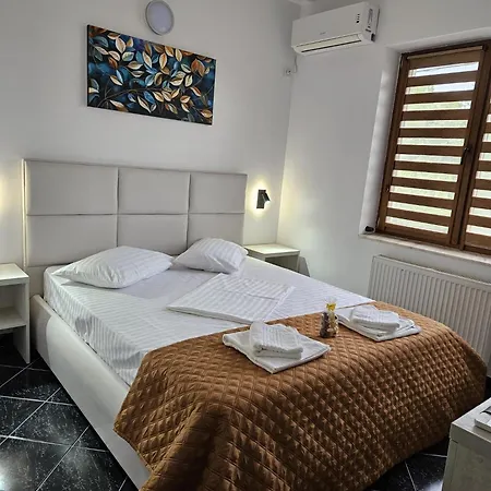 Πανσιόν Mugur Două Mai