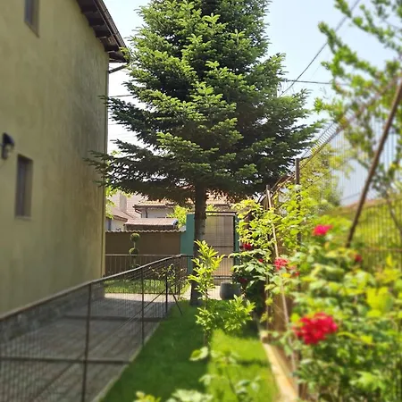Gasthuis Mugur Două Mai