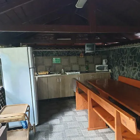 Mugur 4* دووا مايْ